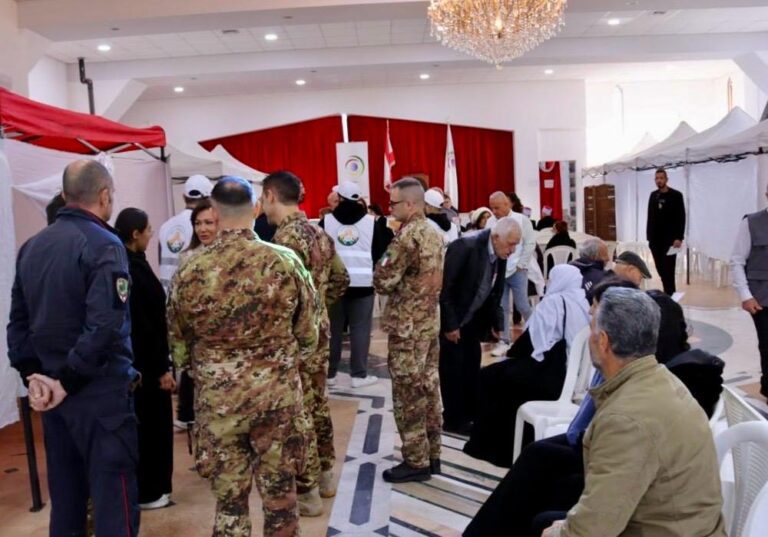 66c09346-4b3a-444b-9dad-efe02132378a