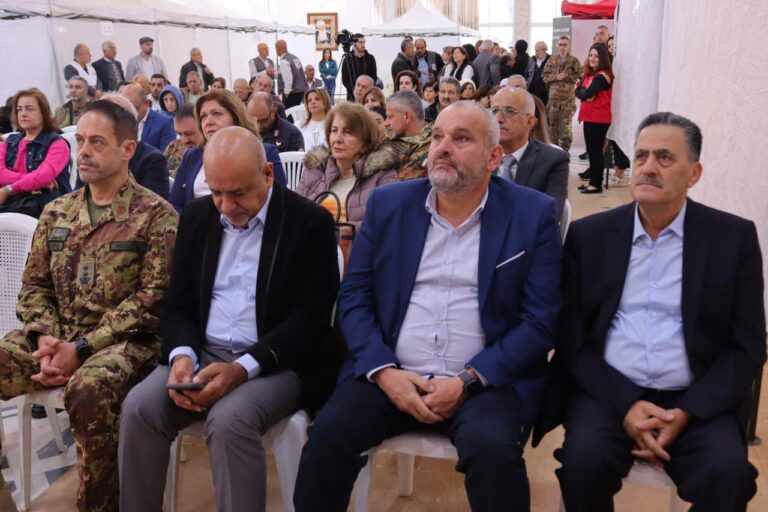 69dfe684-4fe9-45af-a6b0-0f68bcf6a9d1